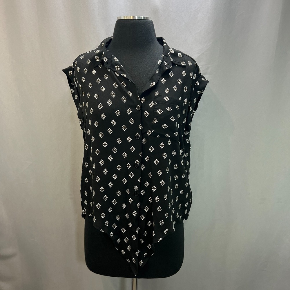 Papermoon Blouse Top Womens M Black White Geometric Print Tie Hem Button Front
